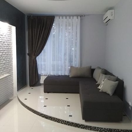 Apartment On Tytova 8 ドニプロペトロウシク エクステリア 写真